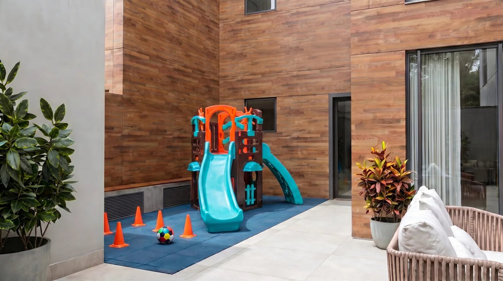 Terrasse Bosco Bonn — 250 playground