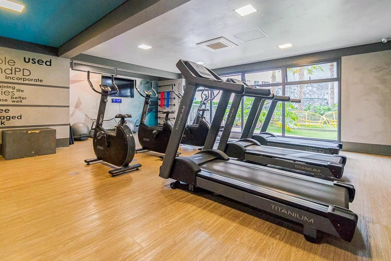 Setin Downtown Genebra — Academia