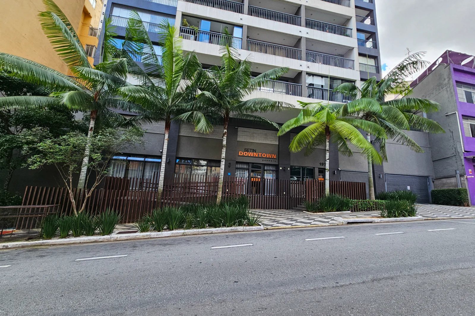 Setin Downtown Genebra — Fachada