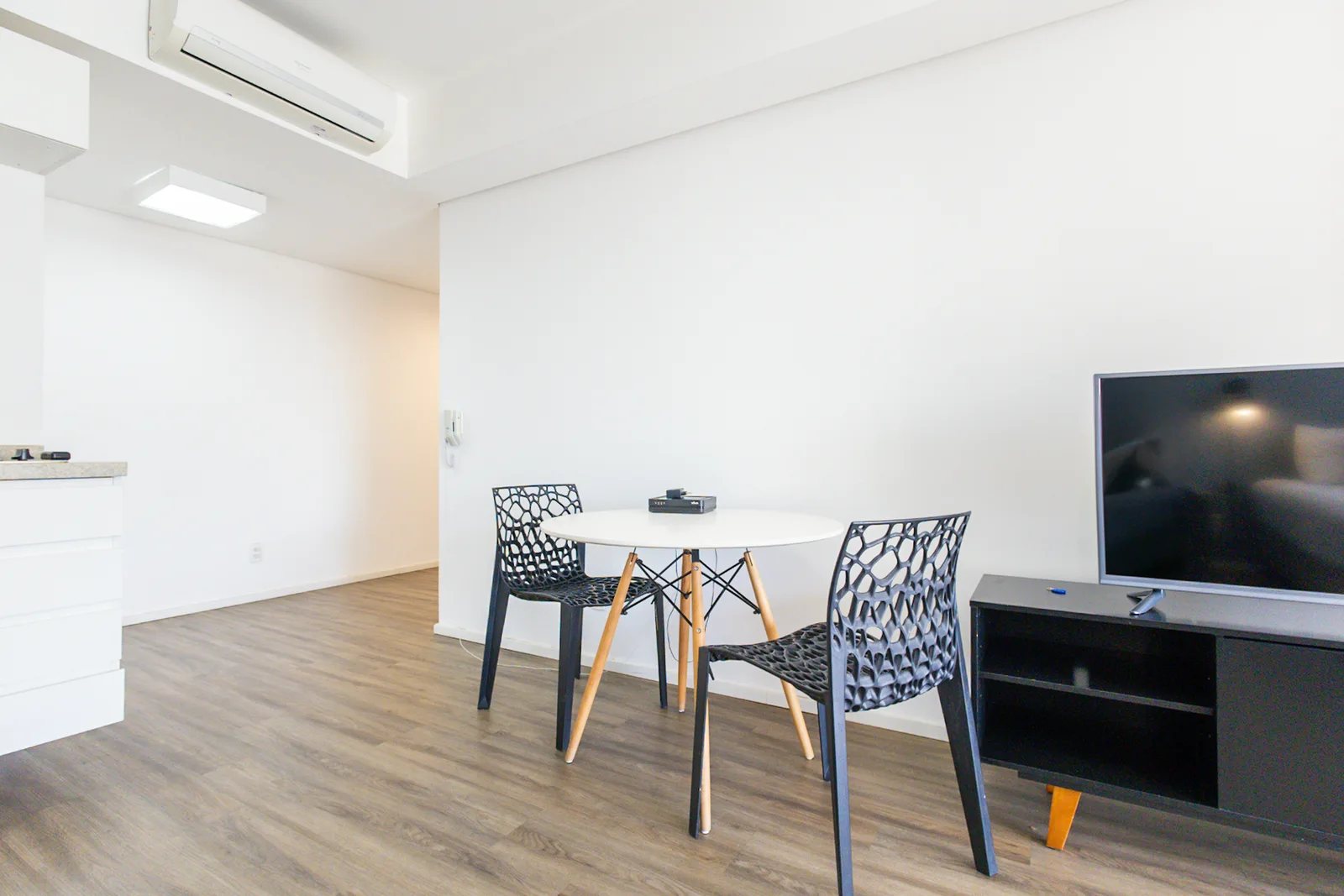 Setin Downtown Genebra — Studio