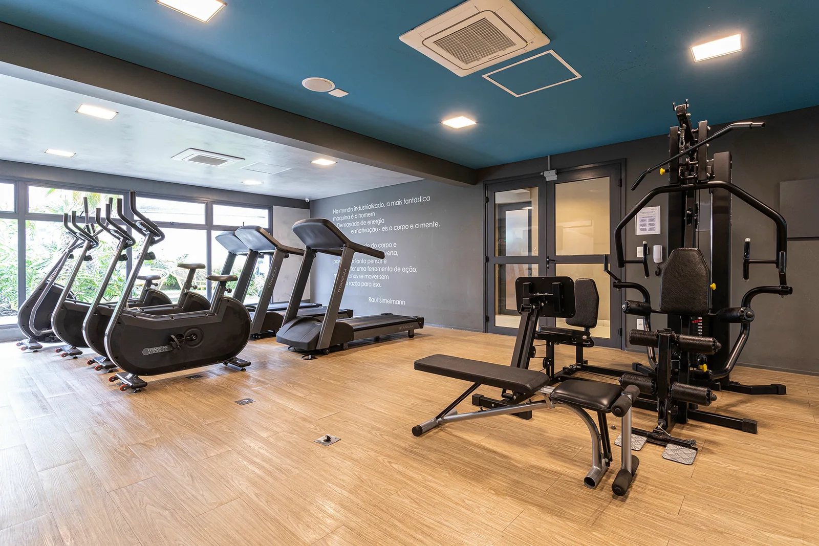 Setin Downtown Genebra — Academia