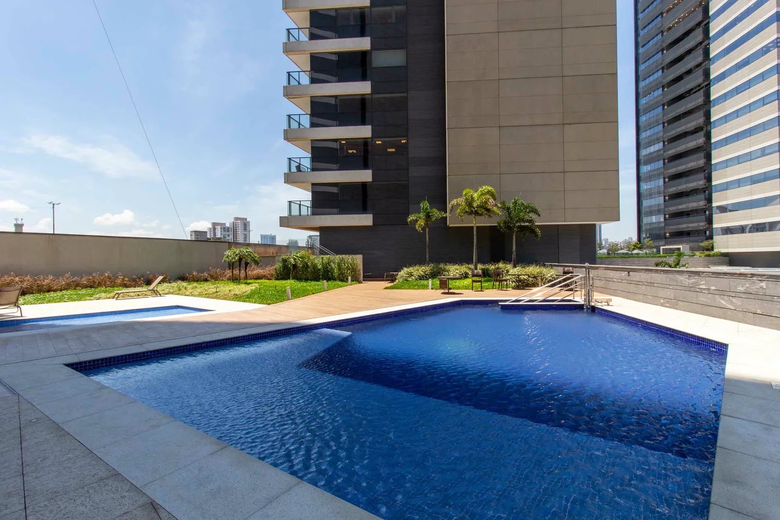 Timelife — Piscina