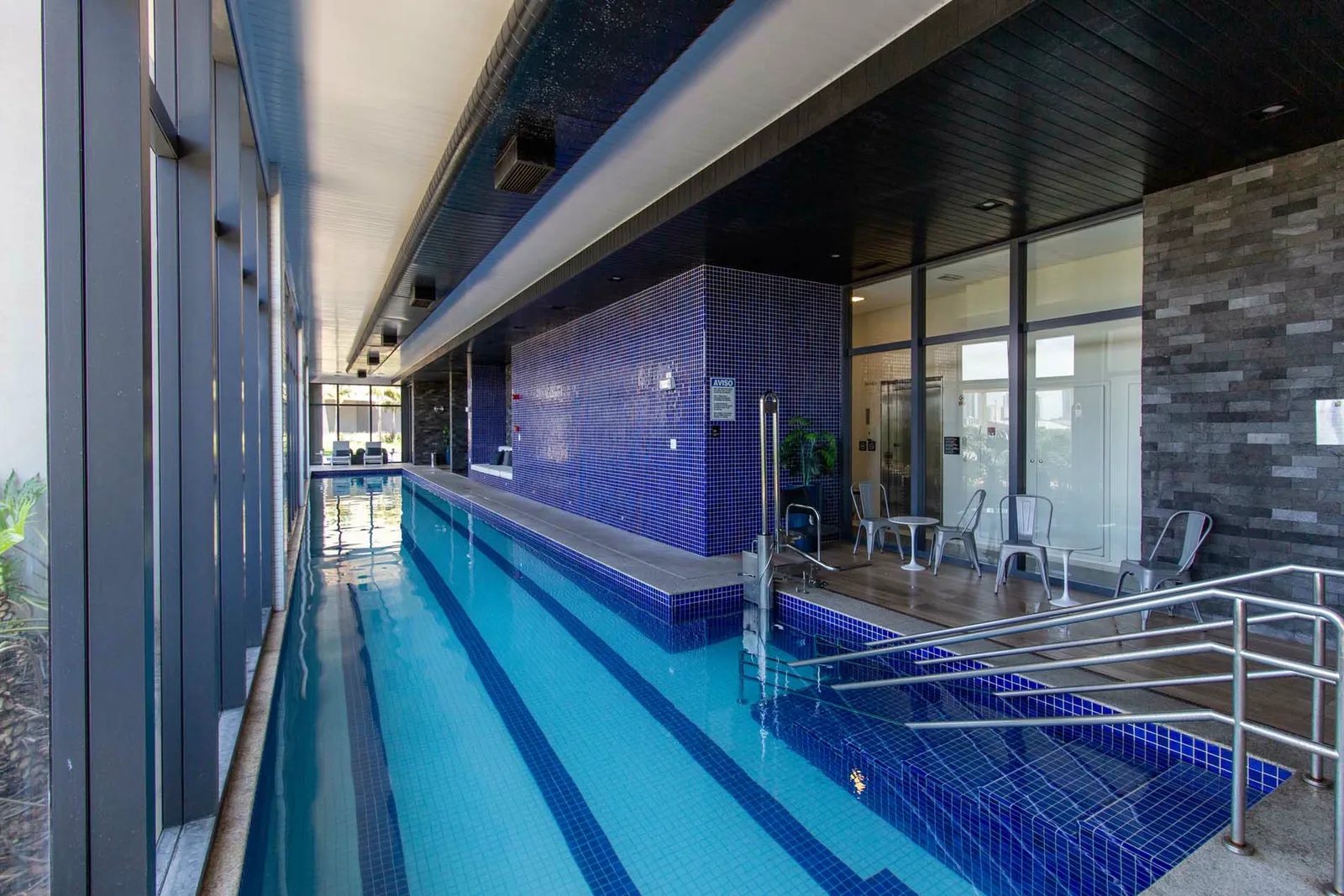 Timelife — Piscina
