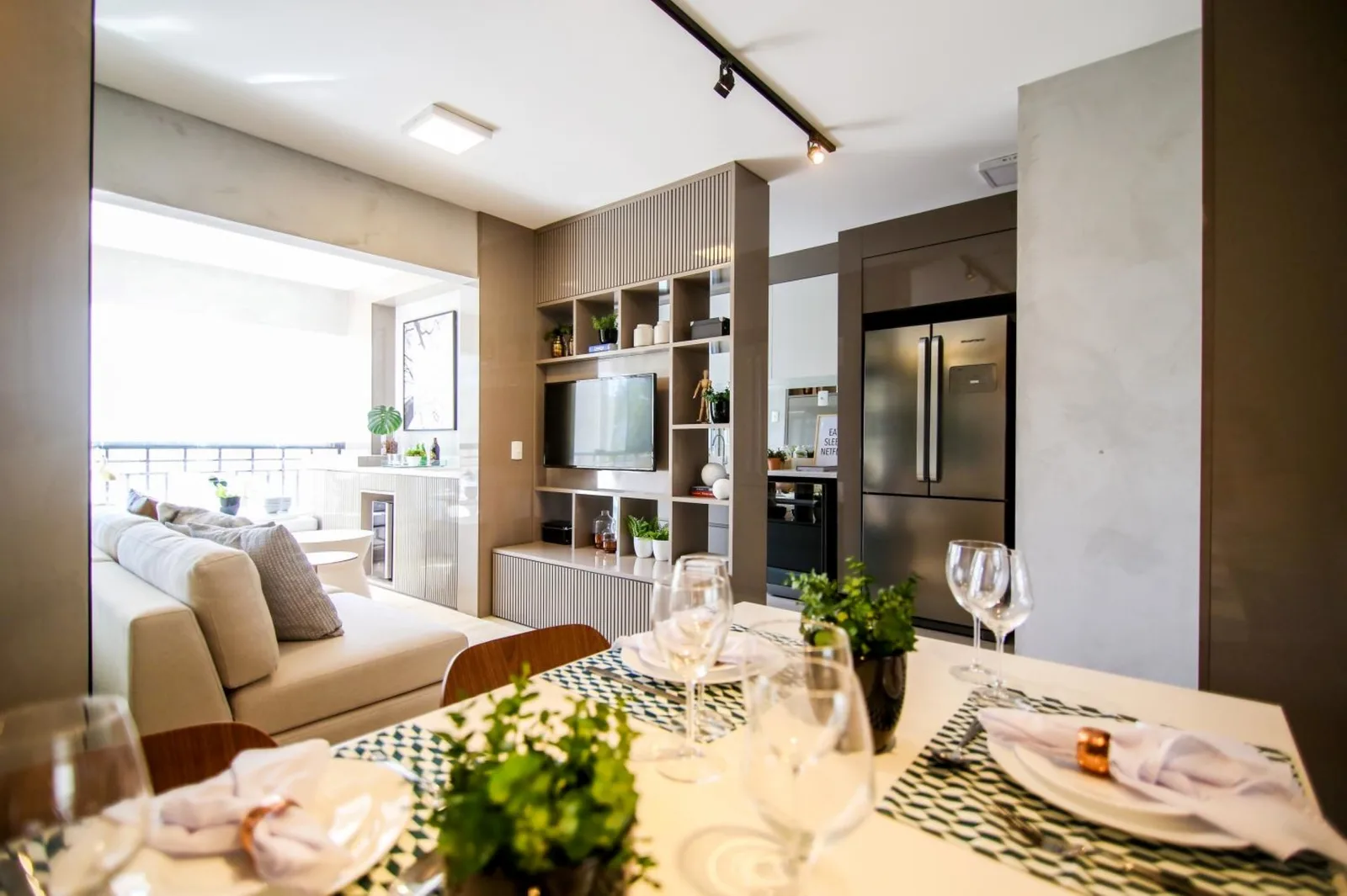 Ext Praça Morumbi — Living