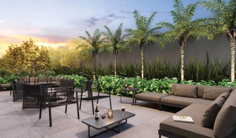 Haute Brooklin by EZ — Lounge