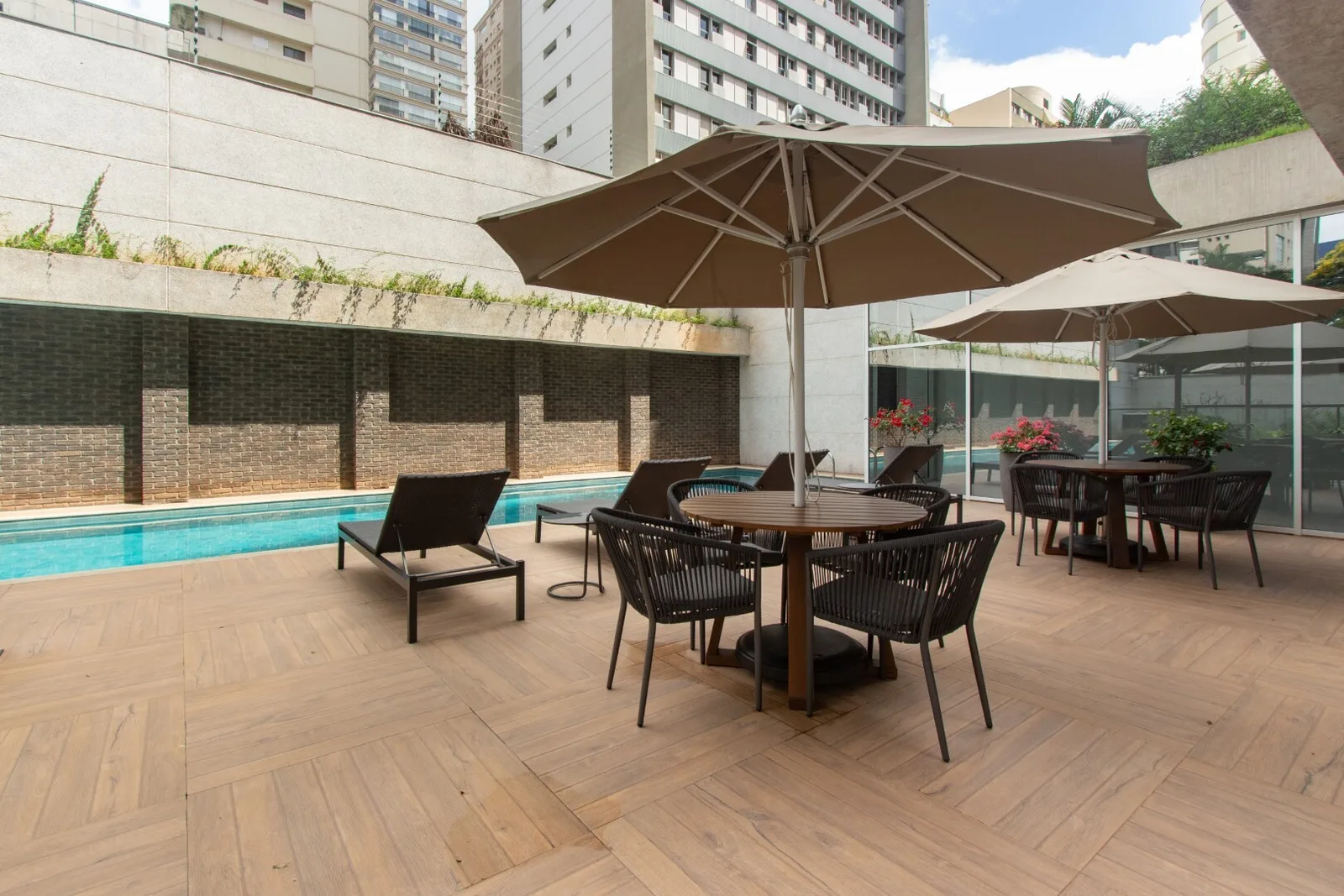 Celebrity — Lounge