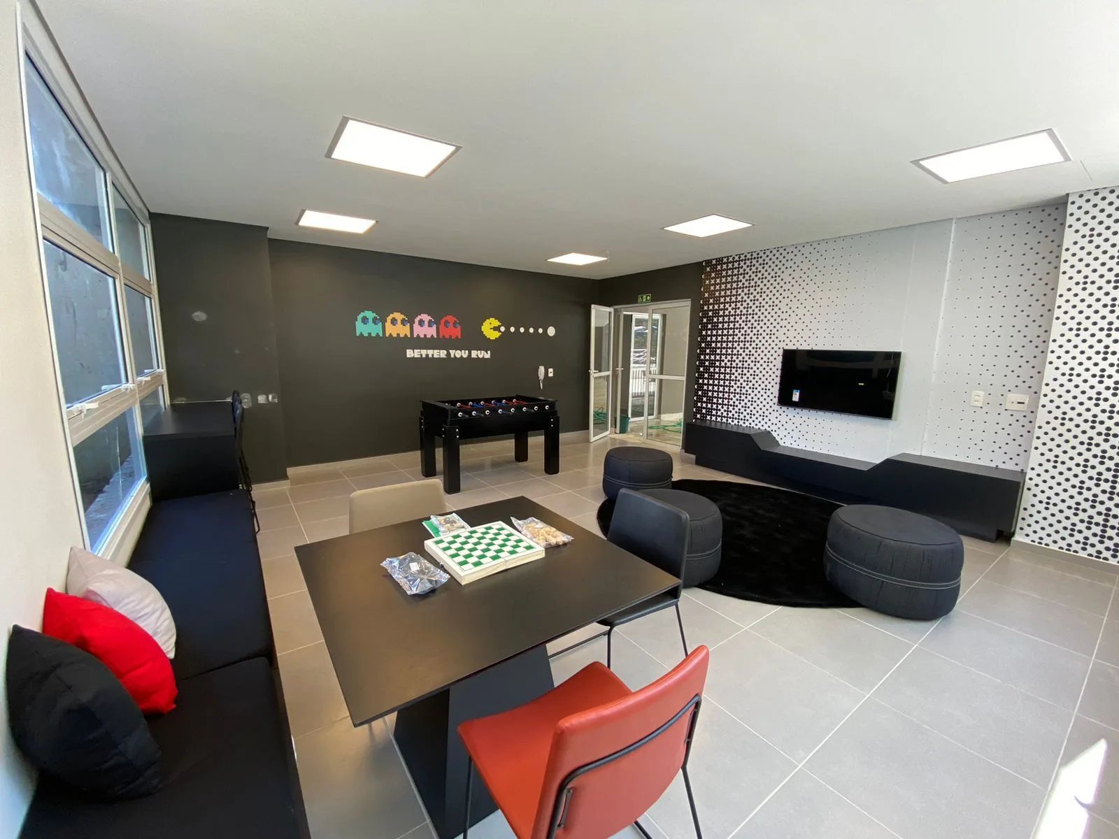 Origem Freguesia do Ó — Sala de jogos
