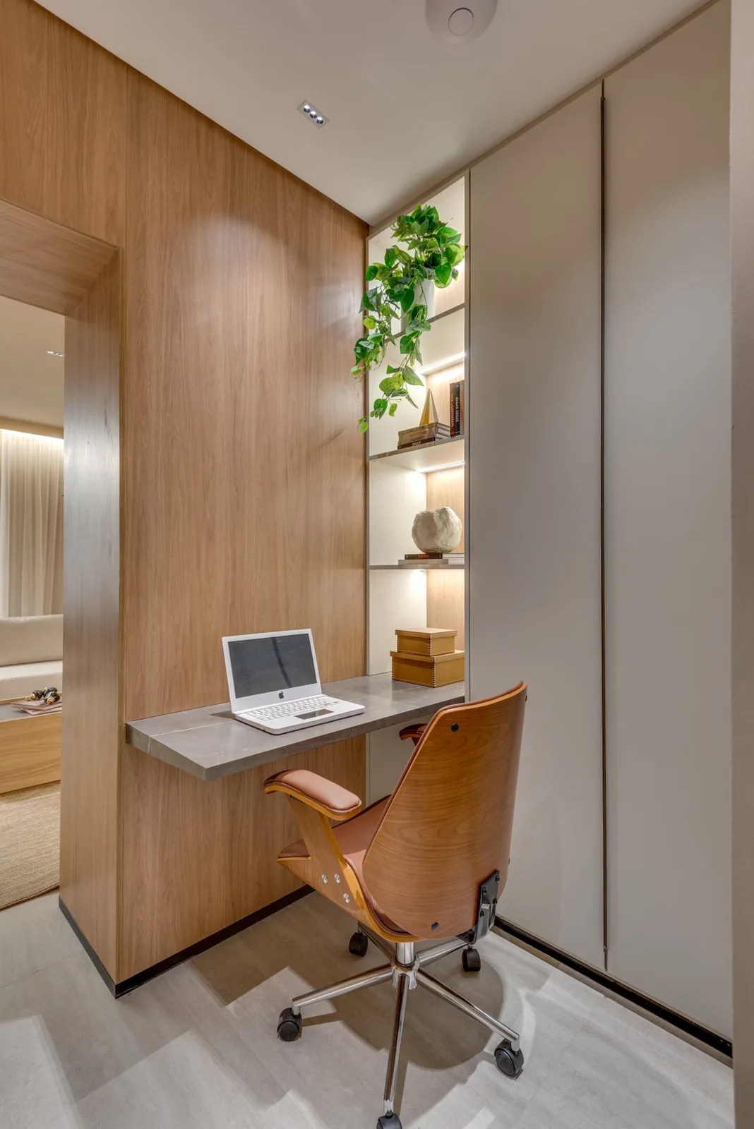 Le Blu Consciente — 111 home office