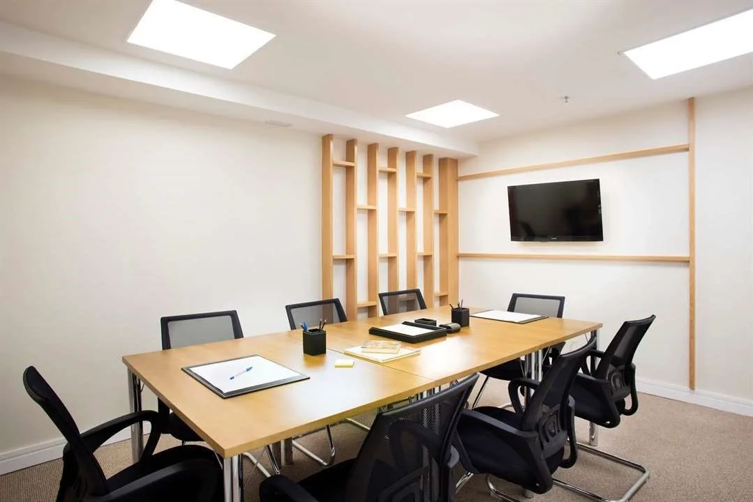 DHC Offices — Sala de reuniao
