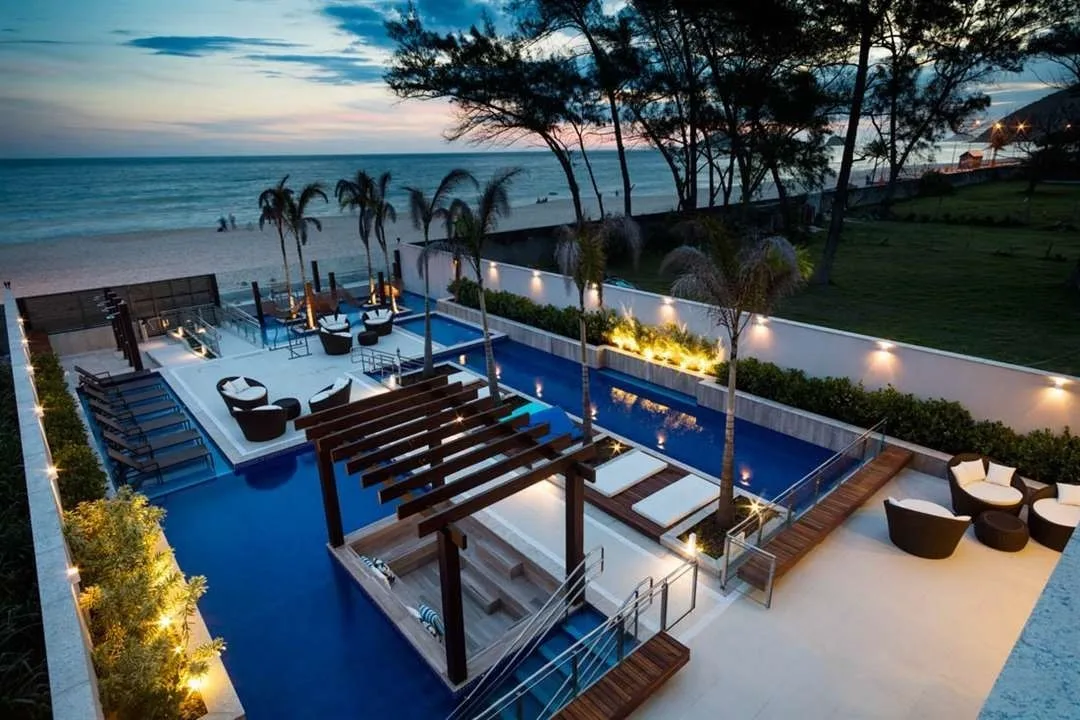 Ocean Pontal Residence — Piscina