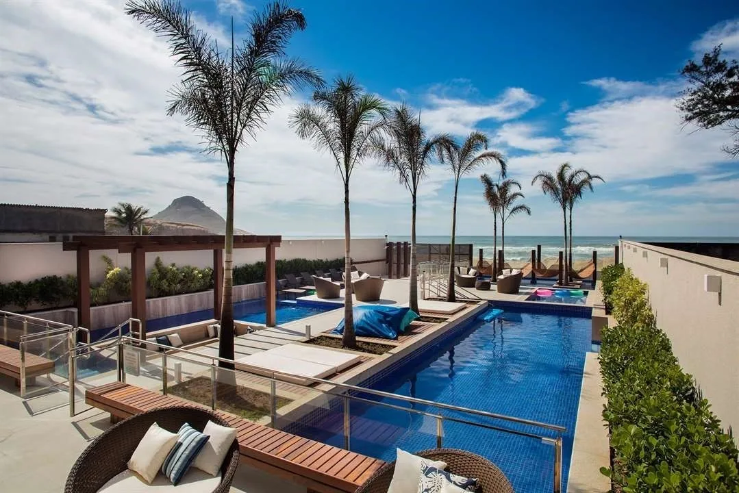 Ocean Pontal Residence — Piscina