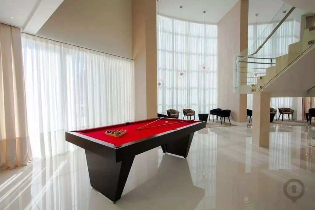 Sala de jogos do Portinax Residence, da RV Empreendimentos