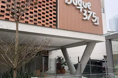 #1.033 Itaja� - Vila Oper�ria Apartamento no Edif�cio Duque 375 3 2 2 162, 45 100, 90