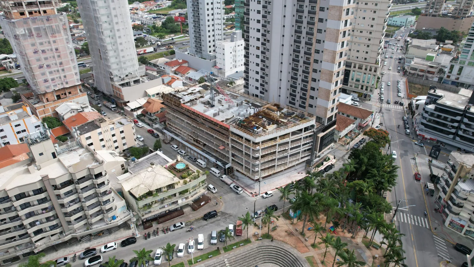 Legacy Vertical Home · imagem 103