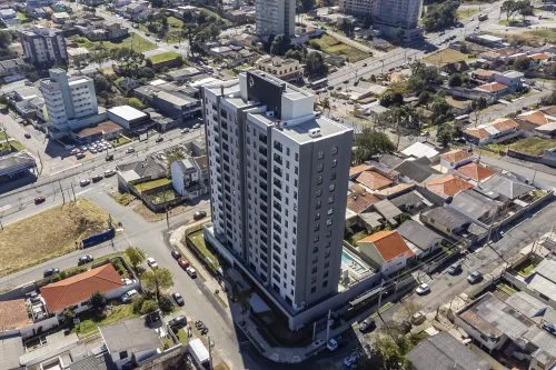 Fotografia aérea do edifício e entorno