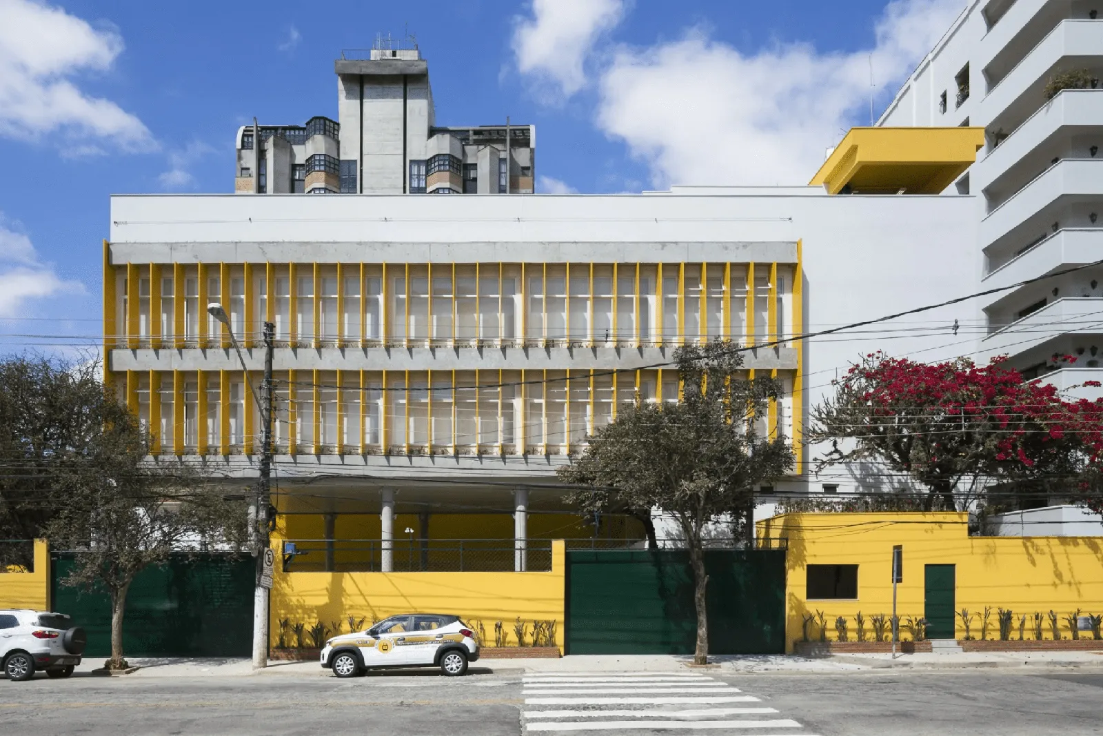 Referências de comércio e serviços da região