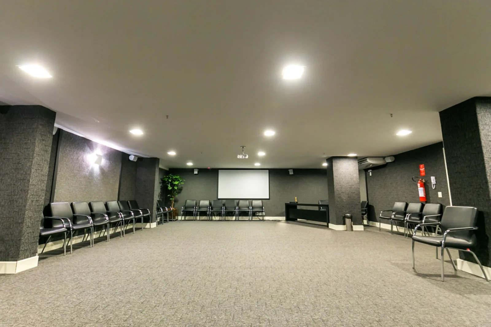 HOM Lindóia Office · imagem 11